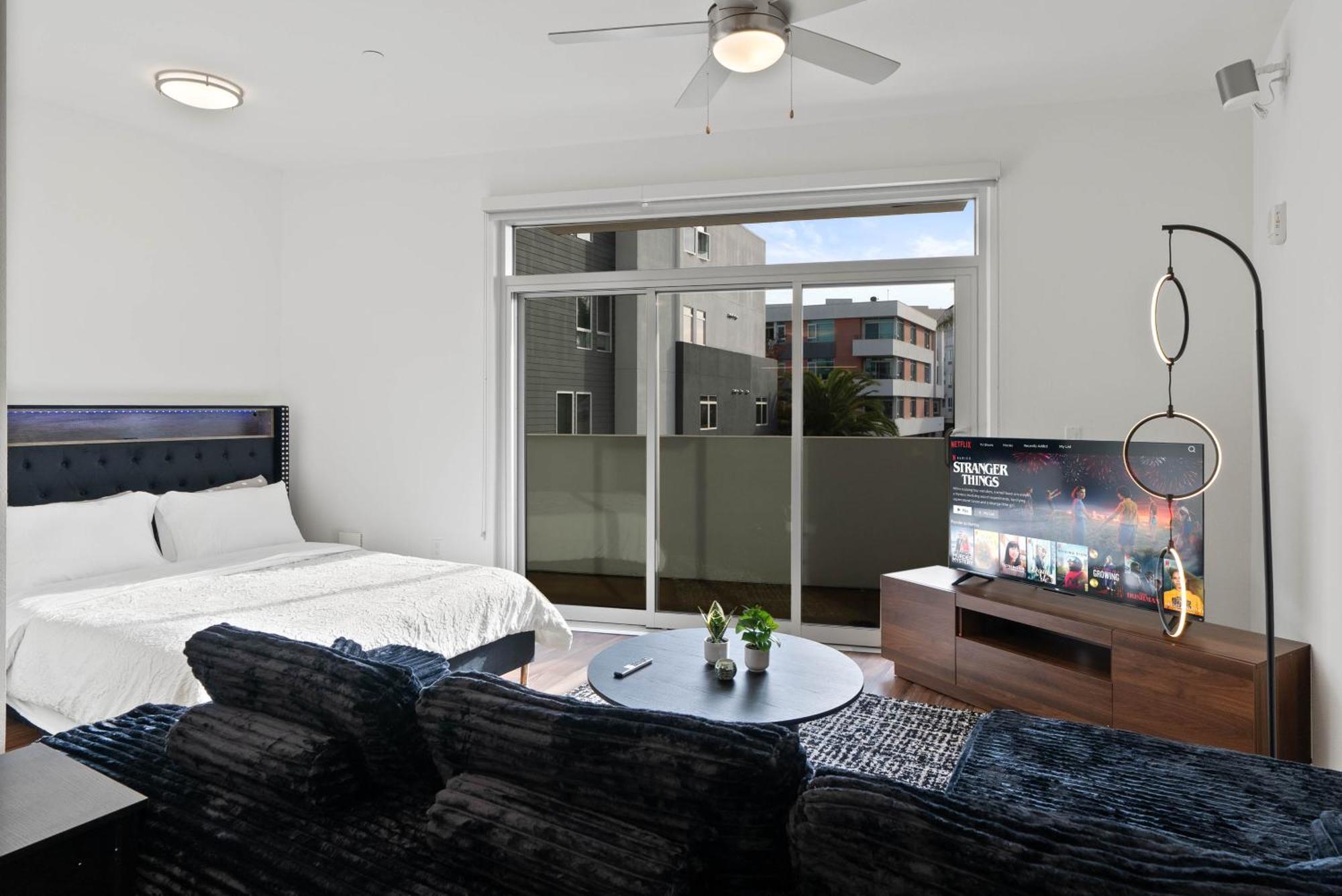 Elegant And Comfortable In Beverly Hills Aparthotel *